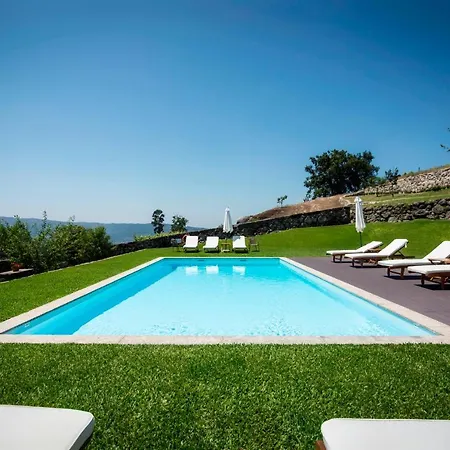 Casa Da Portela De Sampriz Bed & Breakfast