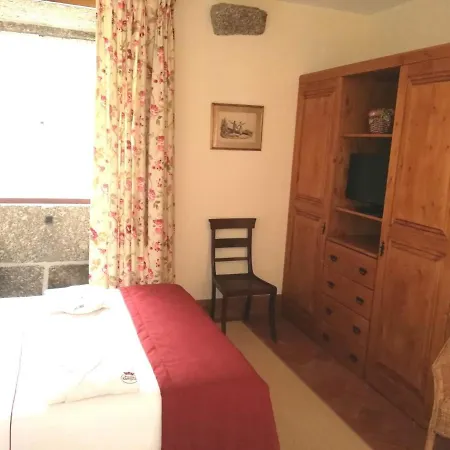 Casa Da Portela De Sampriz Bed and breakfast 3*