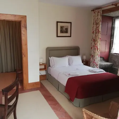 Casa Da Portela De Sampriz 4*