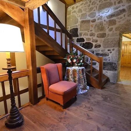 Casa Da Portela De Sampriz Bed and breakfast 3*
