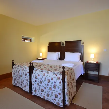 Casa Da Portela De Sampriz 4*