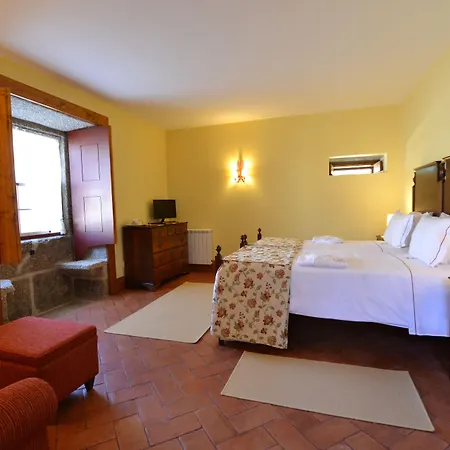 Casa Da Portela De Sampriz 4*