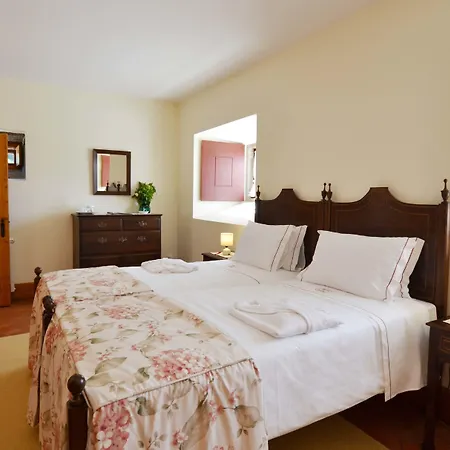 Casa Da Portela De Sampriz ベッド・アンド・ブレックファスト 4*