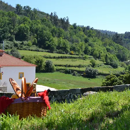 Casa Da Portela De Sampriz Bed & Breakfast Ponte da Barca