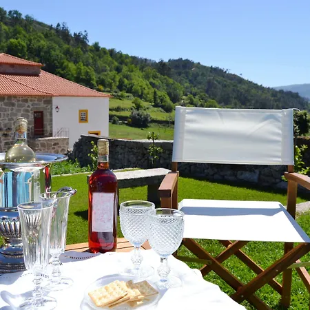 Casa Da Portela De Sampriz ベッド・アンド・ブレックファスト