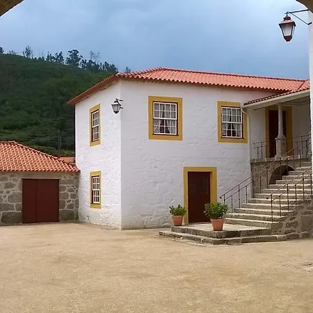 Casa Da Portela De Sampriz 4*