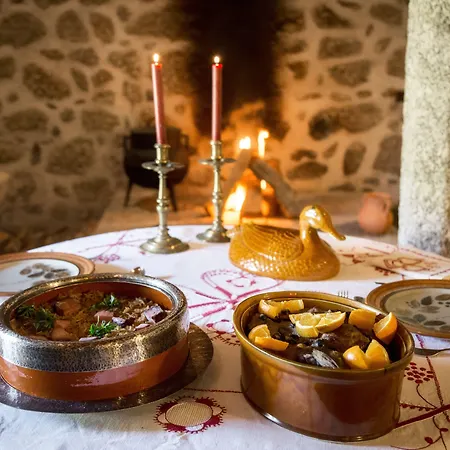 Casa Da Portela De Sampriz Alojamento de Acomodação e Pequeno-almoço