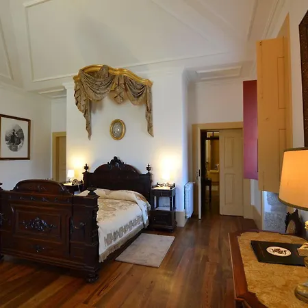 Casa Da Portela De Sampriz Bed and breakfast 3*