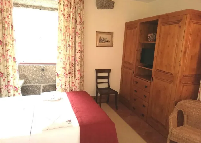 Casa Da Portela De Sampriz Bed & Breakfast 4*