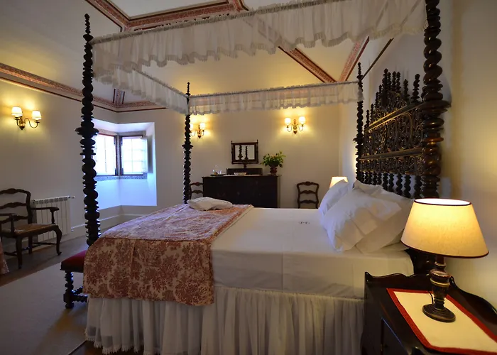 Nocleg ze śniadaniem Casa Da Portela De Sampriz 4*