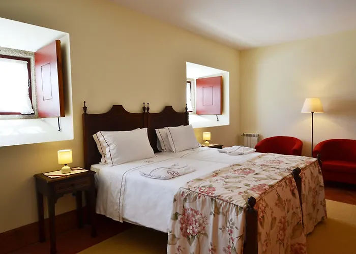 Nocleg ze śniadaniem Casa Da Portela De Sampriz 4*