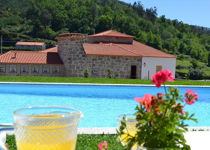 Bed & Breakfast Casa Da Portela De Sampriz 4*