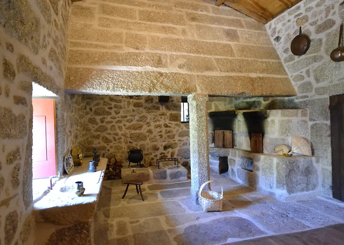 Bed & Breakfast Casa Da Portela De Sampriz